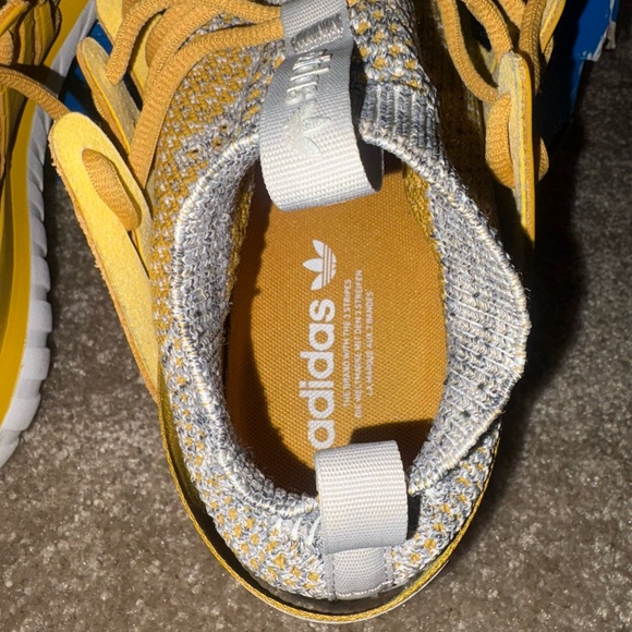 Adidas Men’s Gray and Gold Sneakers - Picture 7 of 7